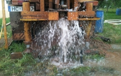 Ūdens akas uzstādīšāna Babītē 90 metru dziļumā