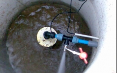 Ūdens akas aprīkošana, dziļurbuma sūkņa uzstādīšana.